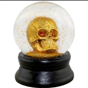 Gold skull mini glitter snow globe